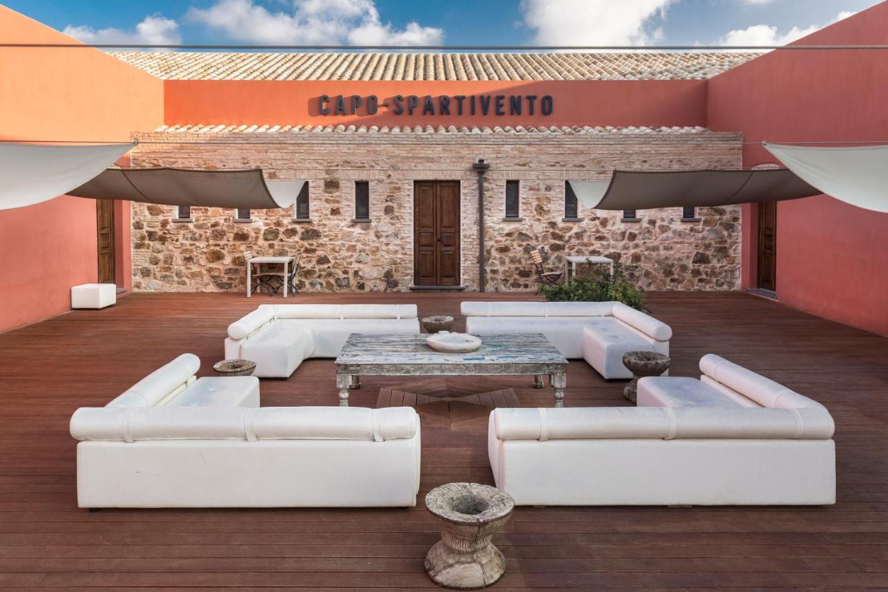 Faro Capo Spartivento キア エクステリア 写真